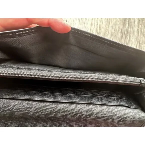 Gucci Black Long Bifold Wallet with Silver Belt Buckle - Picture 8 of 16